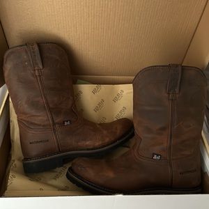 NEW Waterproof Justin Boots Size 10.5
